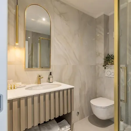 Finest 2 Apartment